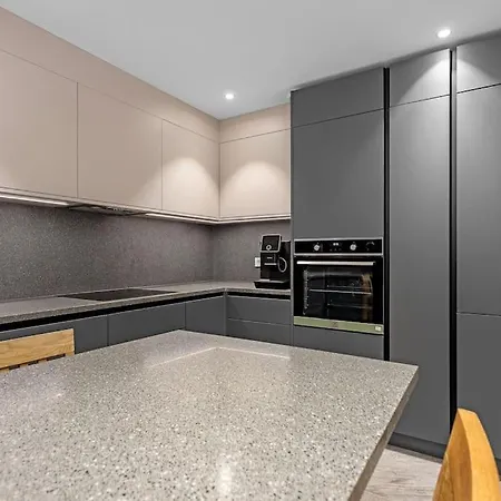 Newly Furnished In Tallinn With Free Parking In The Underground Garage Kesklinn